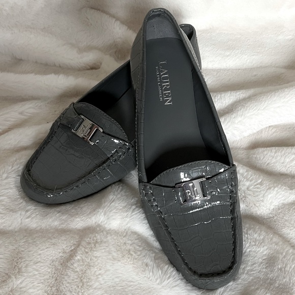 LAUREN Ralph Lauren Loafers EUC!!! - Picture 1 of 5